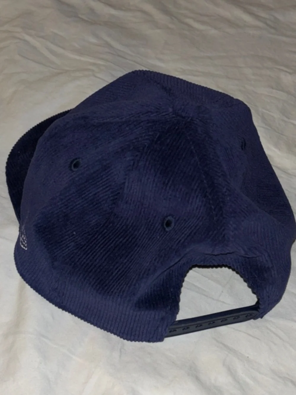 New Era Corduroy New YorkYankees Script SnapBack Cap - OS